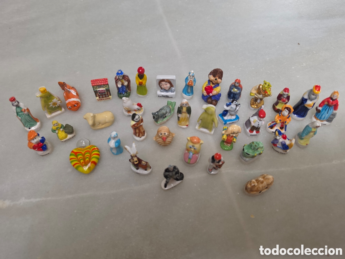 Coleccionismo: 37 FIGURITAS DE PORCELANA. F&Eacute;VES. DE ROSCON DE REYES