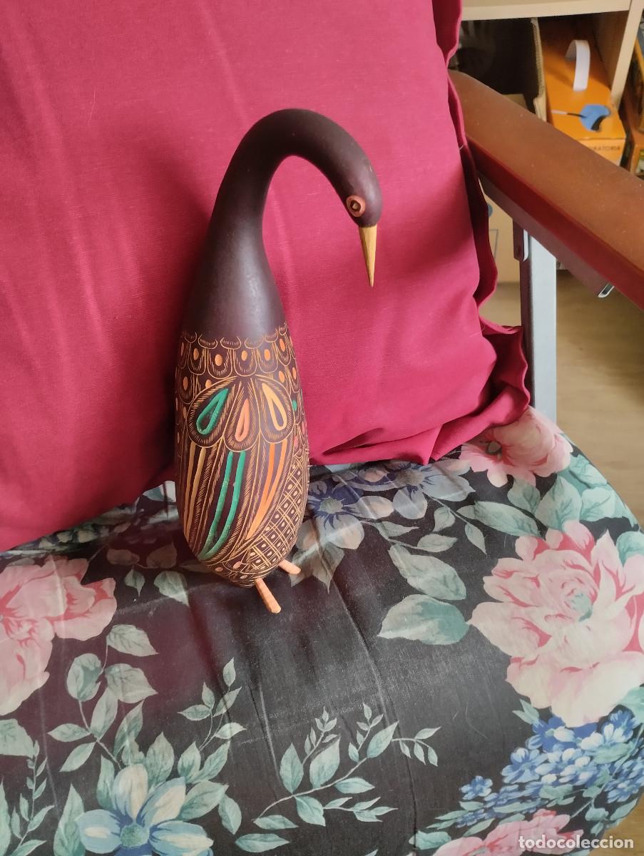 Coleccionismo: rara figura de ave vintage pintada a mano