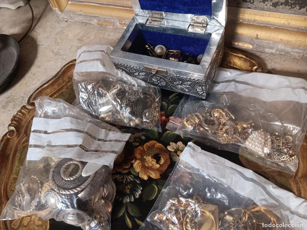 Coleccionismo: Lote de bisuter&iacute;a vintage - Foto 4