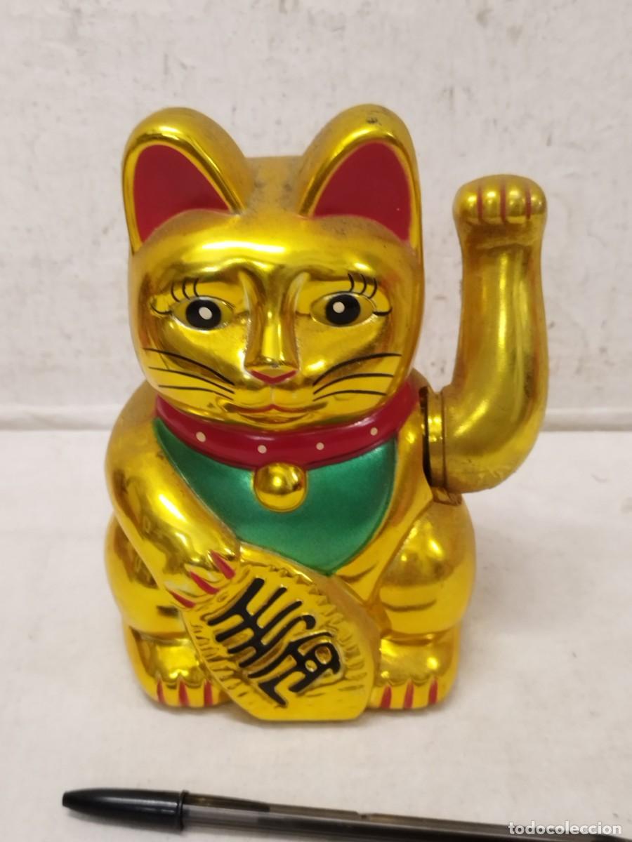 Collecting: gato de la suerte Maneki-neko que se utiliza para atraer buena fortuna y prosperidad. Sin probar.