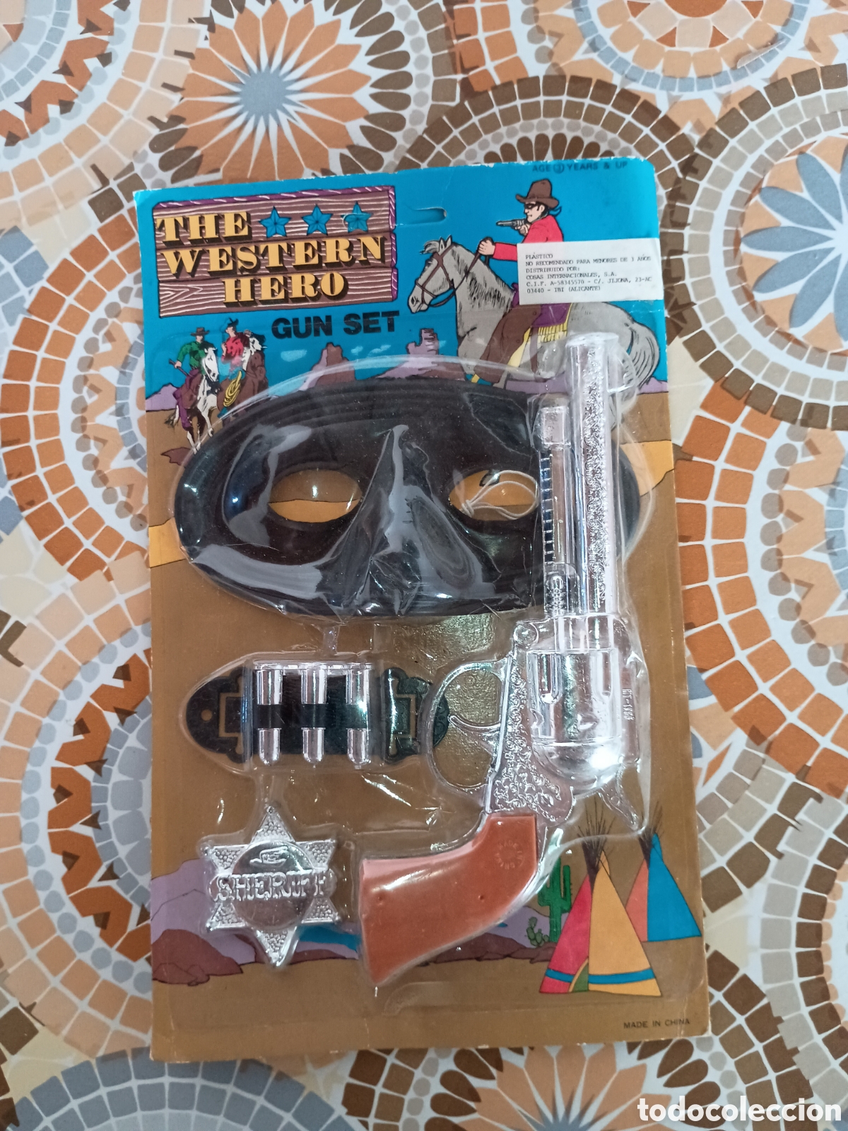 Coleccionismo: Pistola revolver vintage en su blister