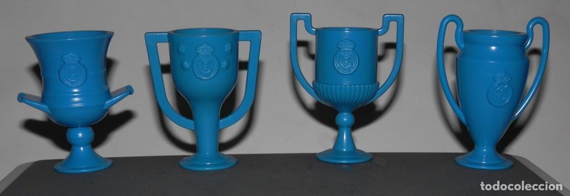 Coleccionismo: LOTE DE 4 MINIATURAS TROFEOS REAL MADRID - PARCHIS PERIODICO AS