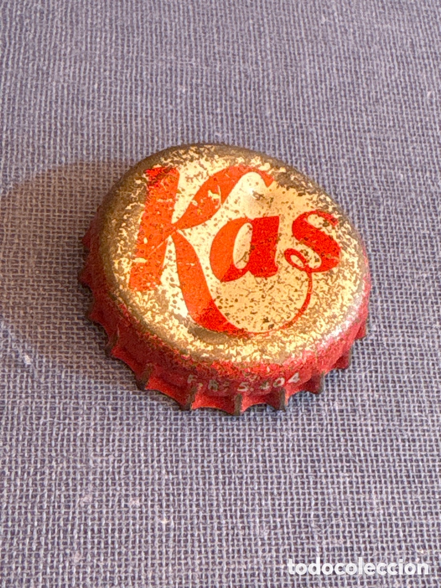 Coleccionismo: TAPON CHAPA CORONA DE KAS -LETRAS ROJAS