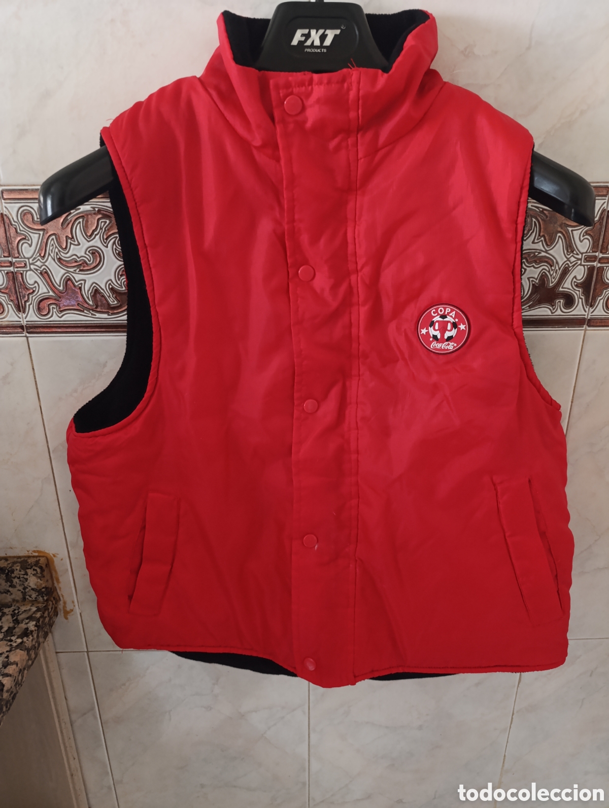Coleccionismo: CHAQUETA ACOLCHADA SIN MANGAS.COCA-COLA.