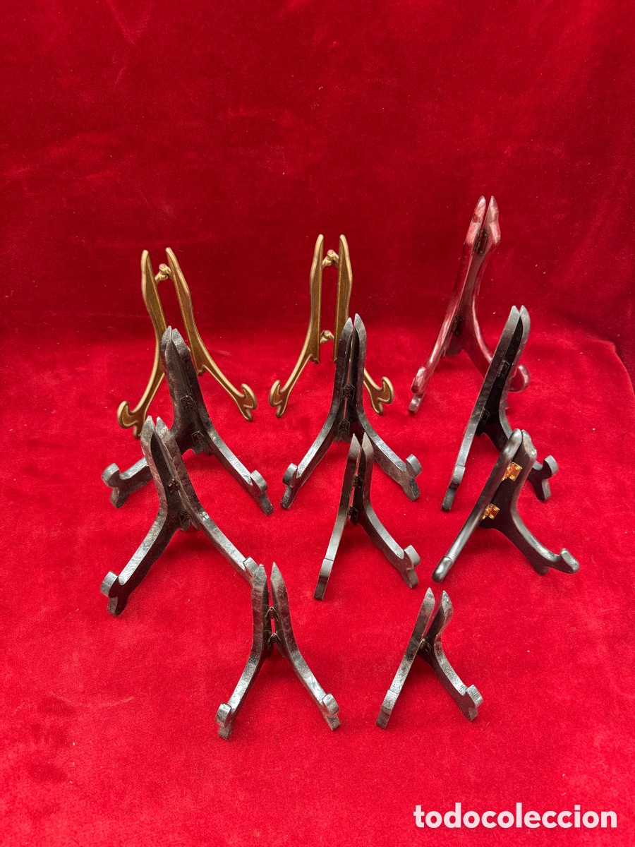 Coleccionismo: Gran lote + de 10 caballetes expositores de madera y bronce!