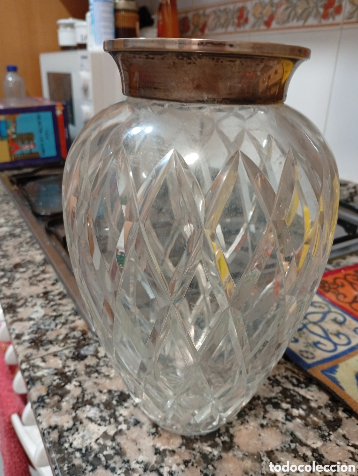 Coleccionismo: Jarr&oacute;n cristal tallado boca Plata 26 cm
