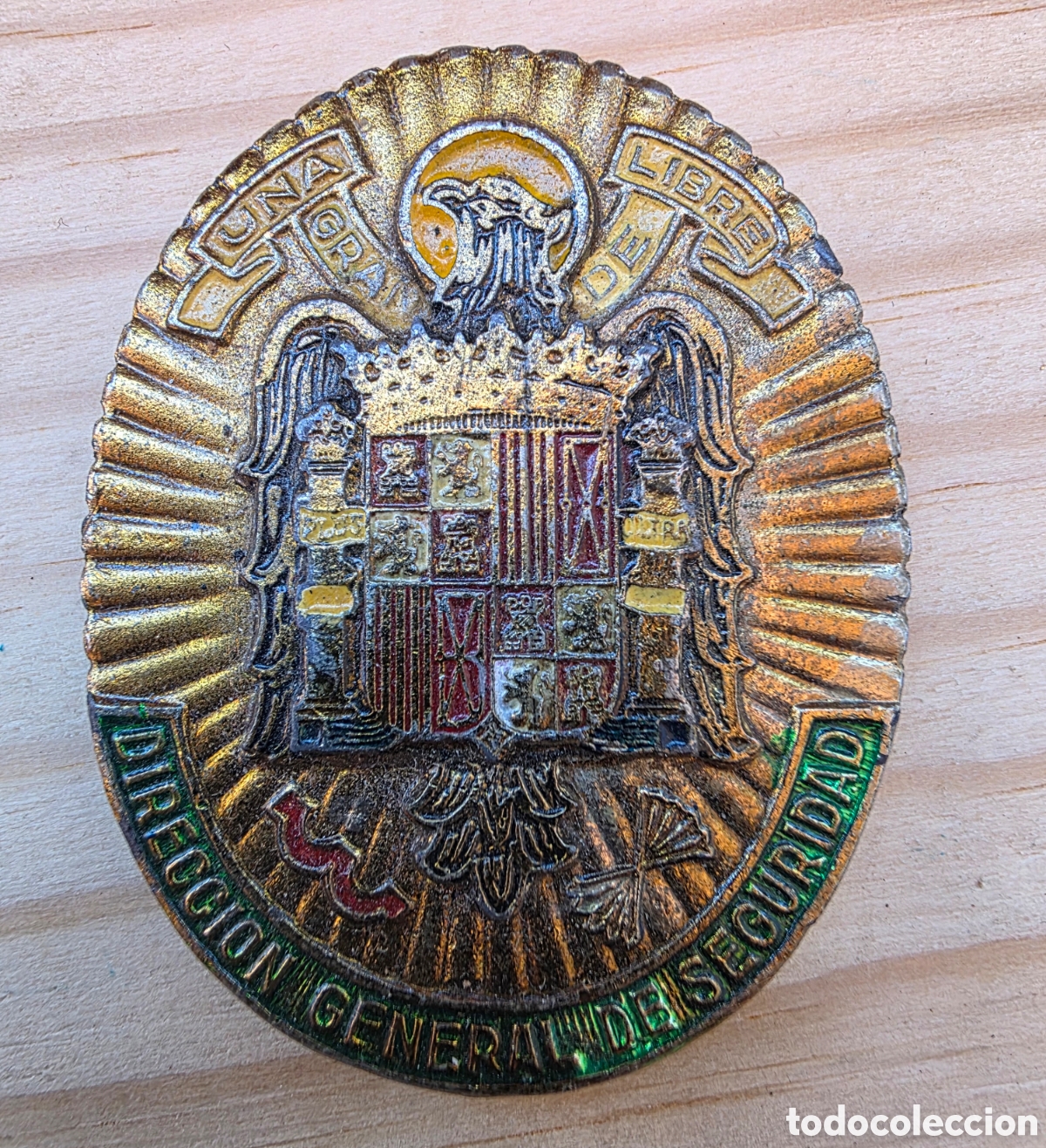 Coleccionismo: R&eacute;plica Placa Insignia Direcci&oacute;n General de Seguridad (DGS) - &Eacute;poca Franquista - Coleccionismo