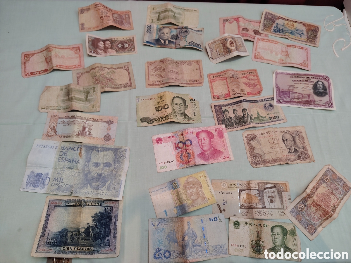 Coleccionismo: Lote de billetes antiguos variados
