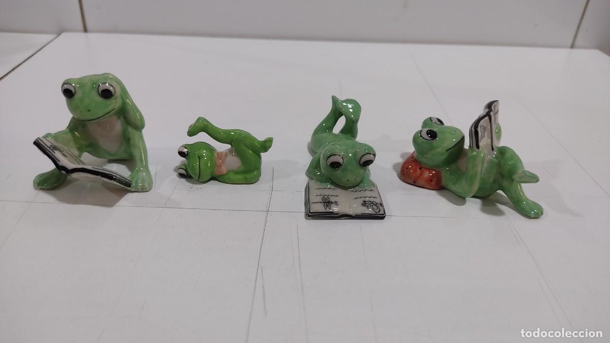 Coleccionismo: 1225 JUEGO DE 4 RANAS, DE PORCELANA, VIDRIADAS, DECORADAS A MANO, A&Ntilde;OS 90