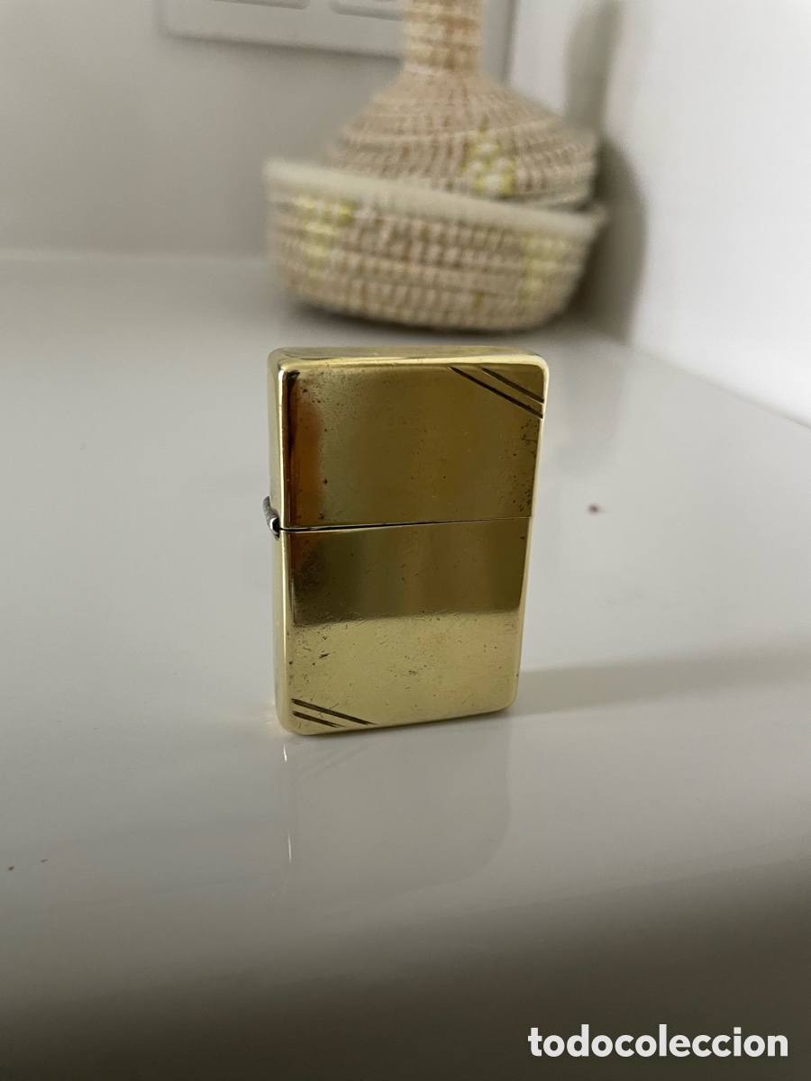 Coleccionismo: Encendedor Zippo Vintage Original Laton Dorado Patente Clasica Esquinas Grabadas Coleccion