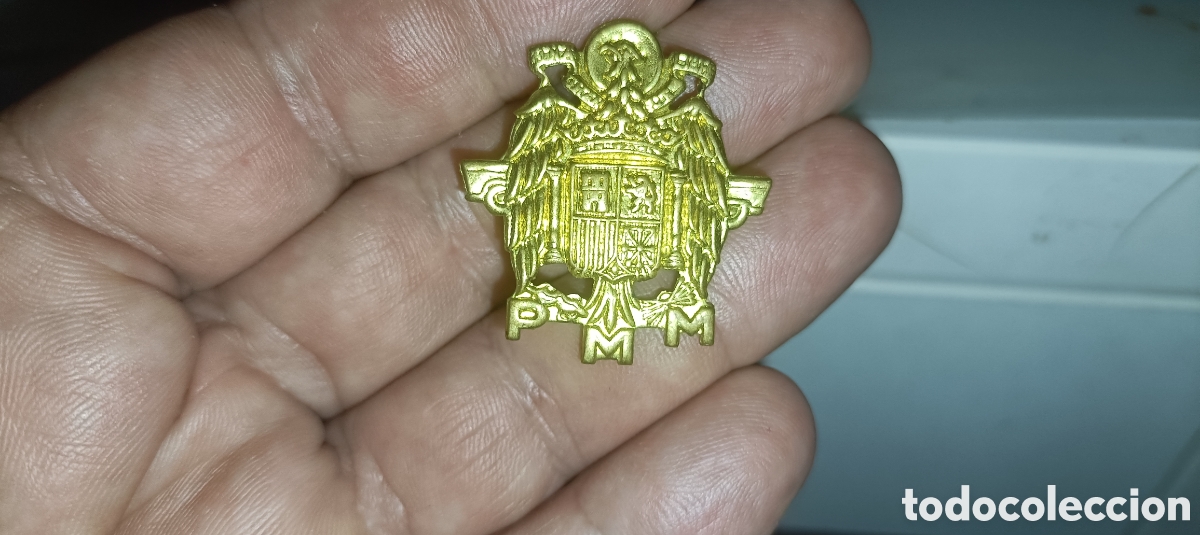 Coleccionismo: Extra&ntilde;a &aacute;guila de San Juan del parque m&oacute;vil ministerio