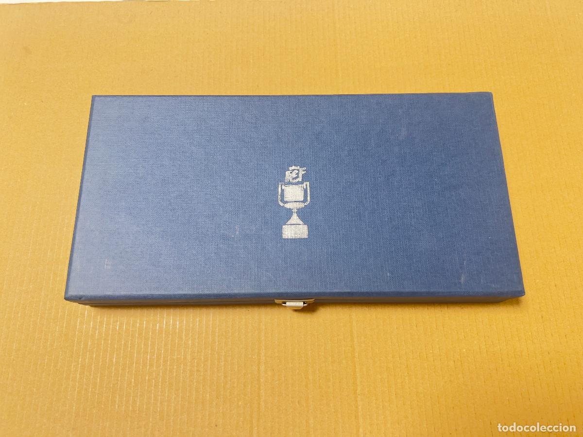 Coleccionismo: Estuche con entrada final copa rey 2001 CARTUJA CELTA ZARAGOZA con metacrilato