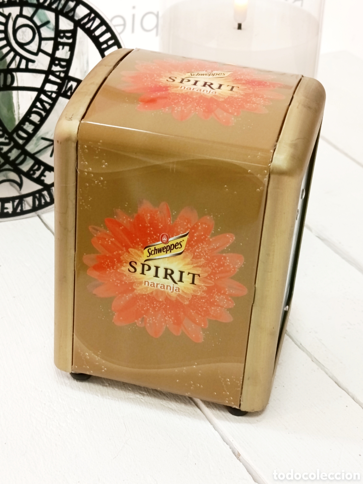 Coleccionismo: Servilletero schweppes Spirit naranja, 2007, nuevo