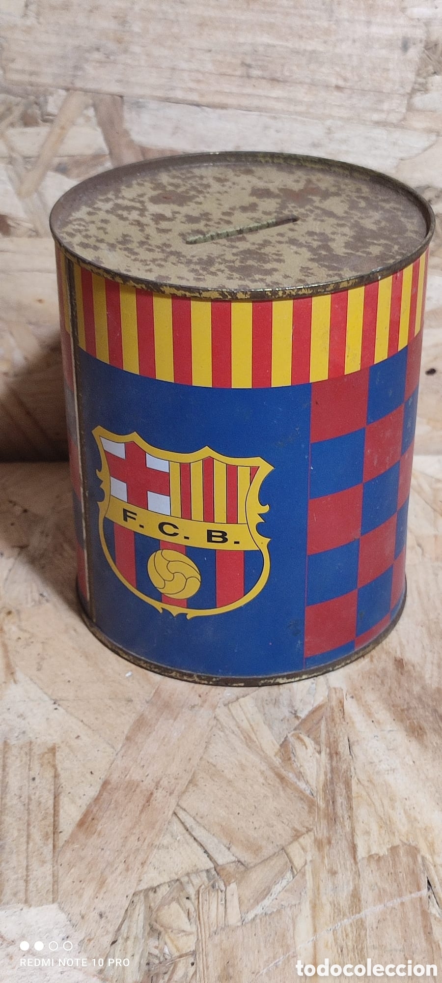 Coleccionismo: Hucha met&aacute;lica vintage del Bar&ccedil;a, F&uacute;tbol Club Barcelona.