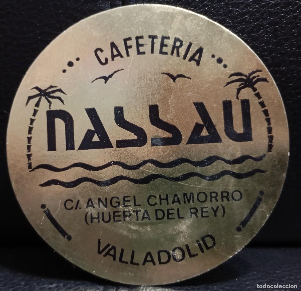 Coleccionismo: CAFETERIA NASSAU - POSAVASOS - VALLADOLID - CERVEZA - REFRESCOS - SIDRA - BITTER