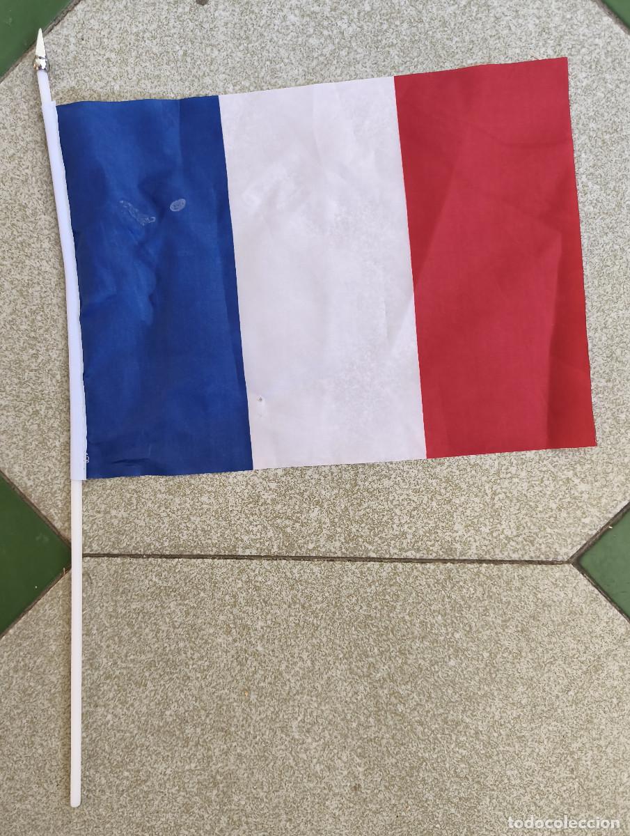Coleccionismo: BANDERA DE MANO - FRANCIA - 42 x 27 cm