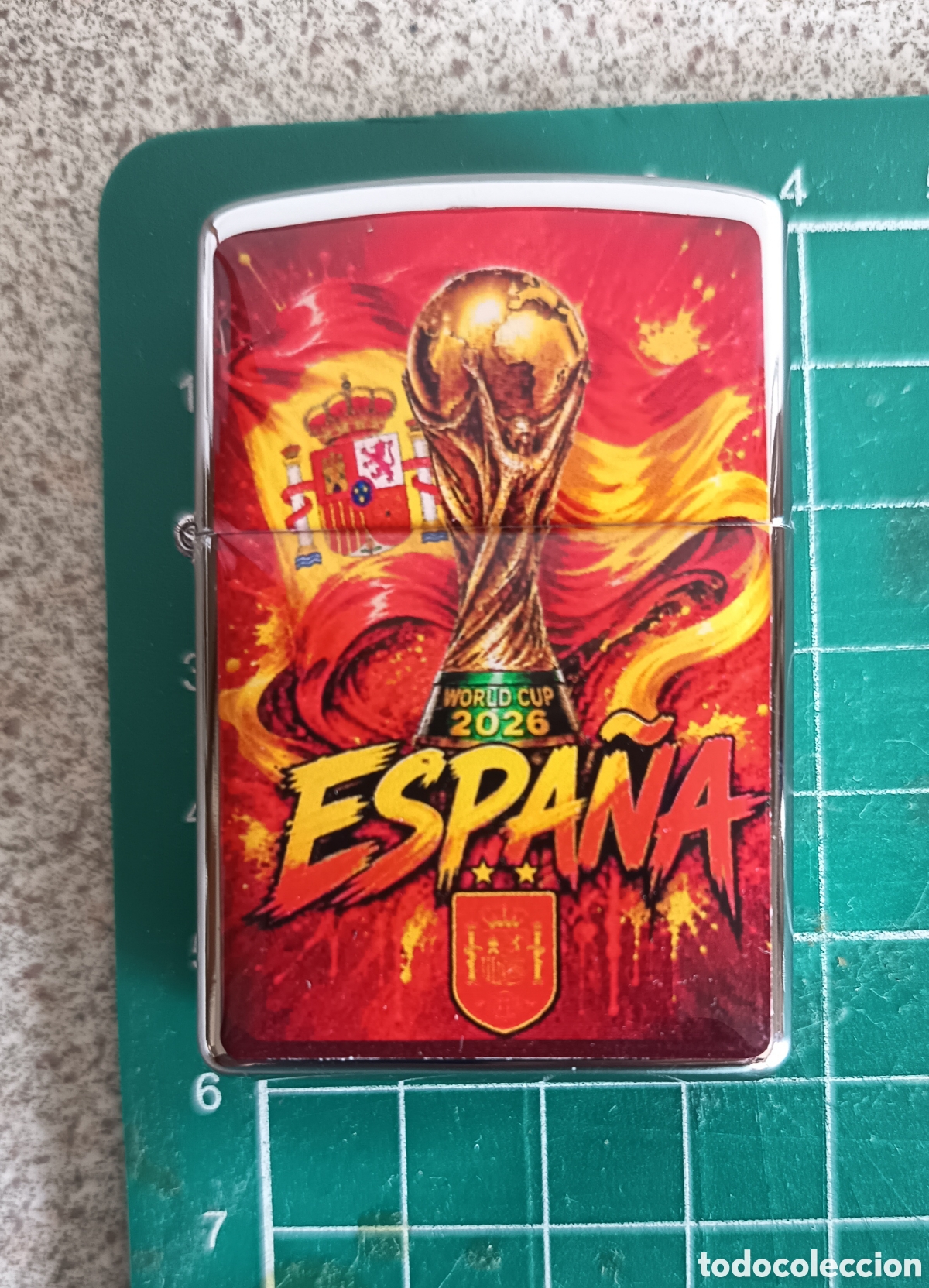 Coleccionismo: MECHERO TIPO ZIPPO - SELECCION ESPA&Ntilde;OLA - CAMPEONES DEL MUNDO 2026