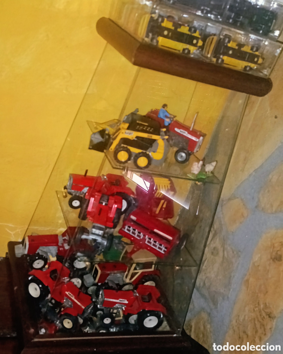 Collecting: Piramide de Massey Ferguson a escala 1 32