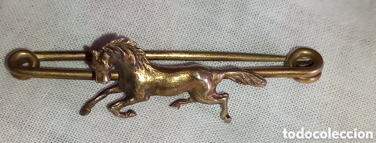 Coleccionismo: Antiguo alfiler para corbata Precioso caballo En bronce macizo