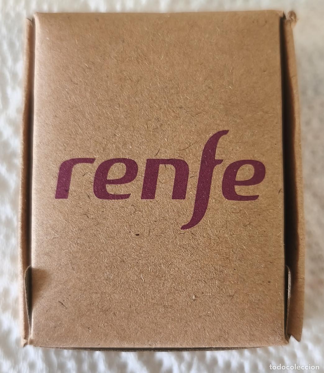 Coleccionismo: AURICULARES RENFE - 2026