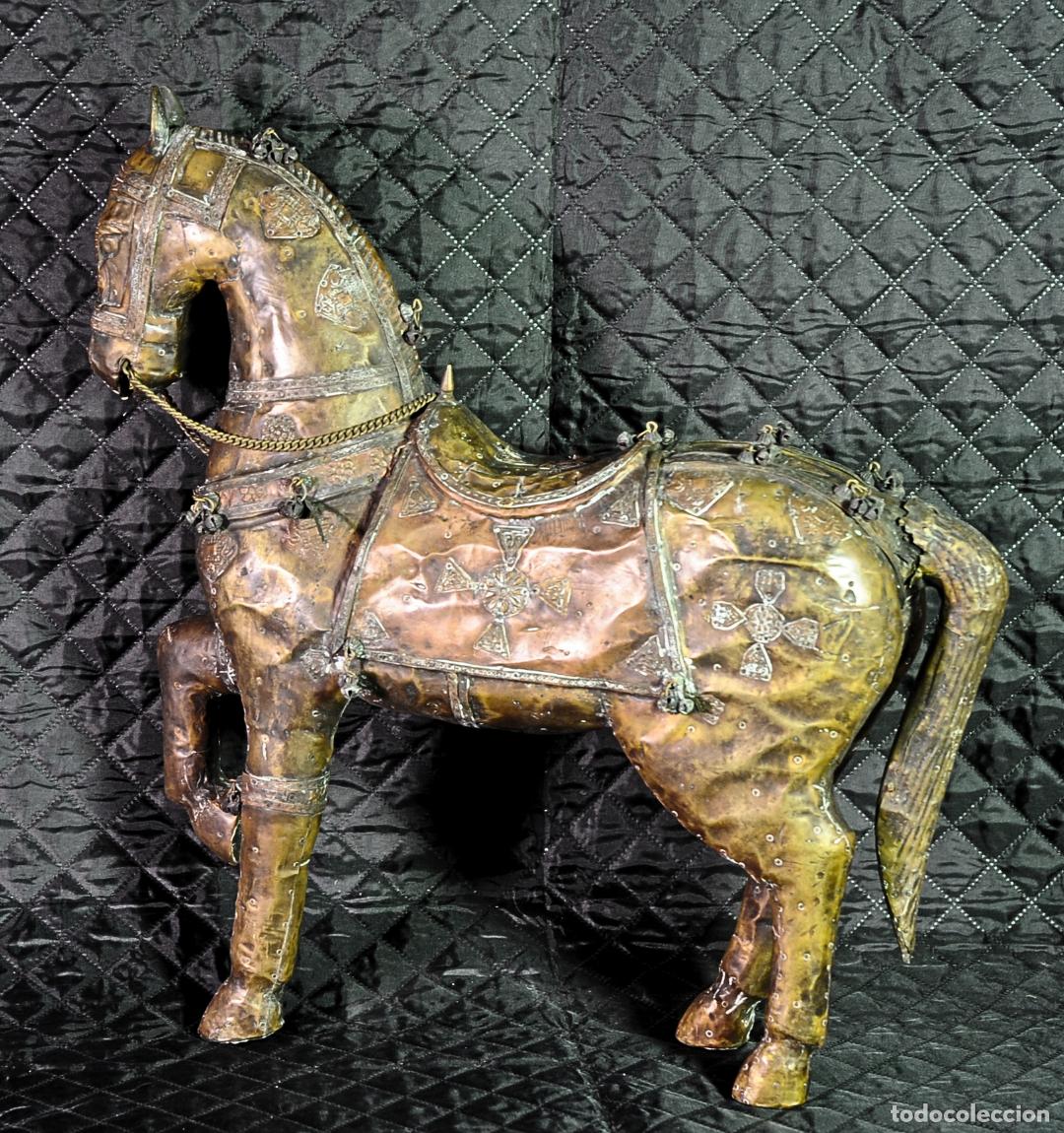 Coleccionismo: Escultura Caballo Indio Tradicional Vintage