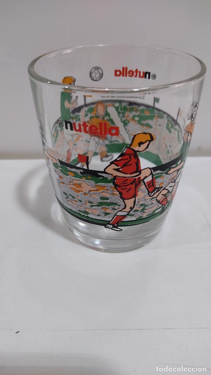 Coleccionismo: 1237 VASO DE COLECCION, VIDRIO, CON SERIGRAFIA DE FUTBOLISTAS, EDITADO POR NUTELLA , A&Ntilde;OS 2000