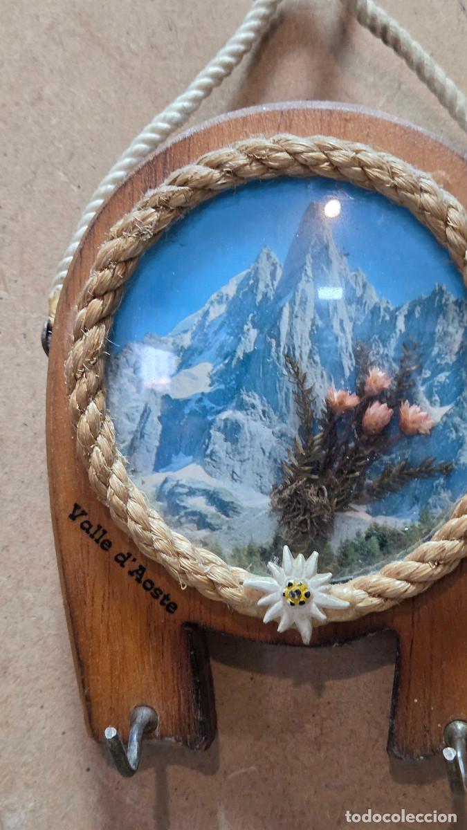 Coleccionismo: colgador de llaves madera - Foto 3