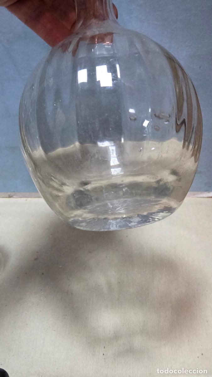 Coleccionismo: botella de cristal de licor - Foto 4