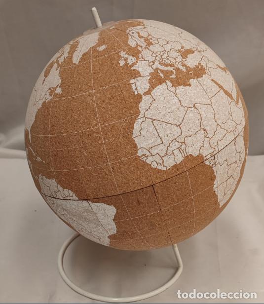 Coleccionismo: GLOBO TERRAQUEO FORRADO DE CORCHO, BOLA DEL MUNDO