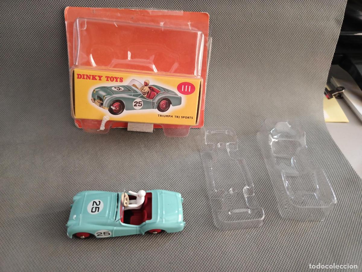 Coleccionismo: miniatura dinky toys triumph epoca con blister original