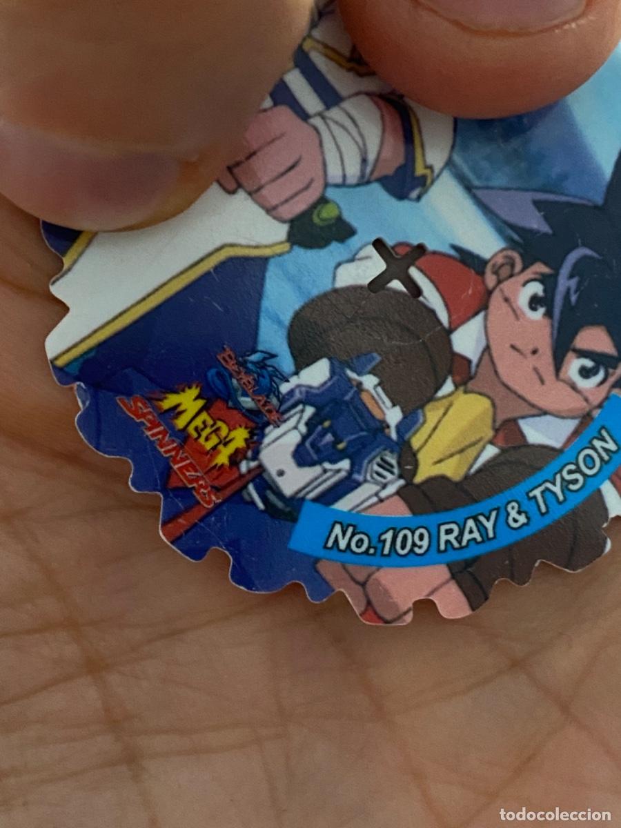 Coleccionismo: LOTE TAZOS SPINNERS BEYBLADE - Foto 2