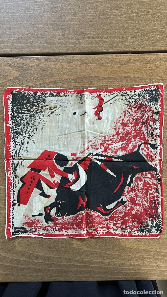 Coleccionismo: Lote 4 pa&ntilde;uelos de bolsillo vintage (30x30 cm) - 3 Ilustrados por Subarroca + 1 Seda Italia