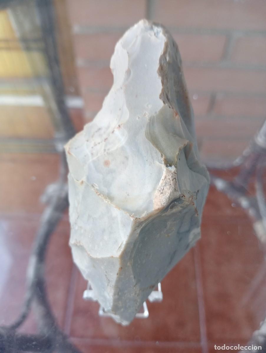 Coleccionismo: Piezas del Neol&iacute;tico procedentes de Francia : - Hacha tallada de 11 x 4,7 cm - Lote 140/1