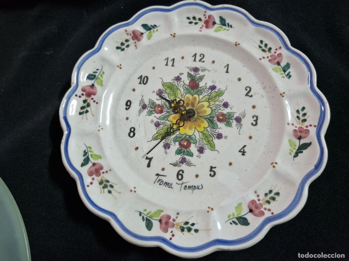 Coleccionismo: BONITO PLATO DE CERAMICA. DISE&Ntilde;O DE RELOJ PARA COLGAR EN PARED. TROMA TEMPUS.
