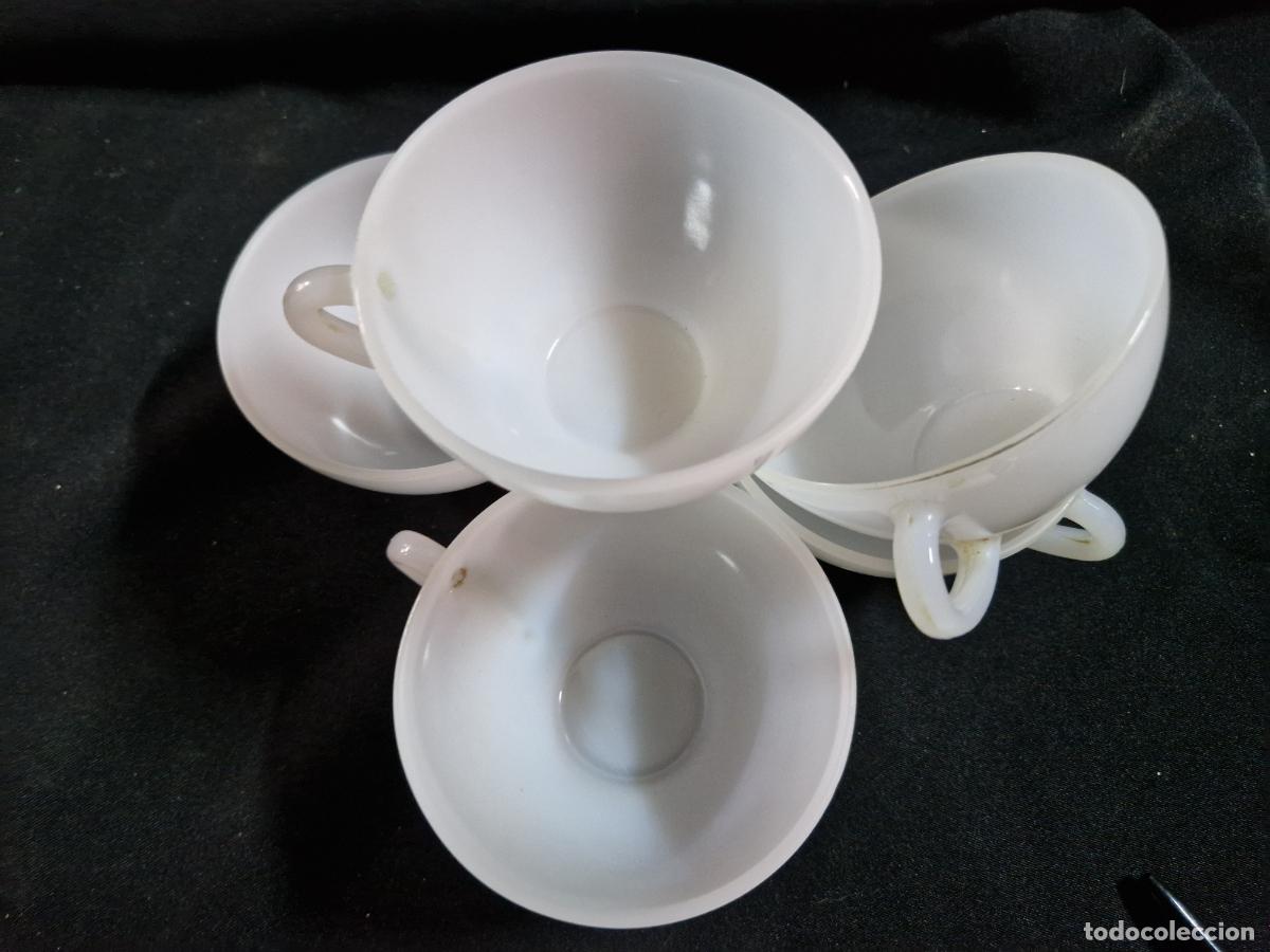 Coleccionismo: BONITO JUEGO DE 6 TAZAS DE CAFE. COLOR BLANCO.