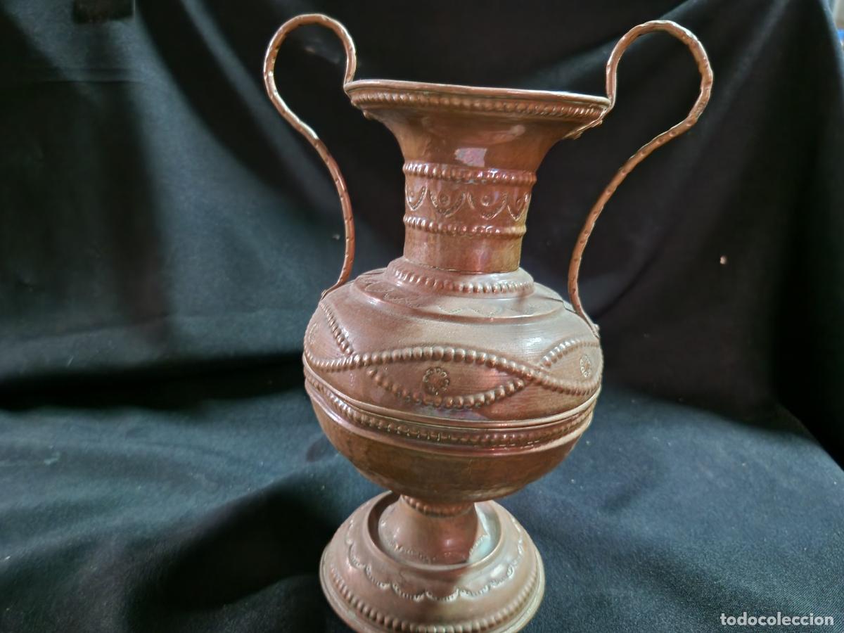 Coleccionismo: BONITO JARRON DE COBRE VINTAGE. 23CM DE ALTURA