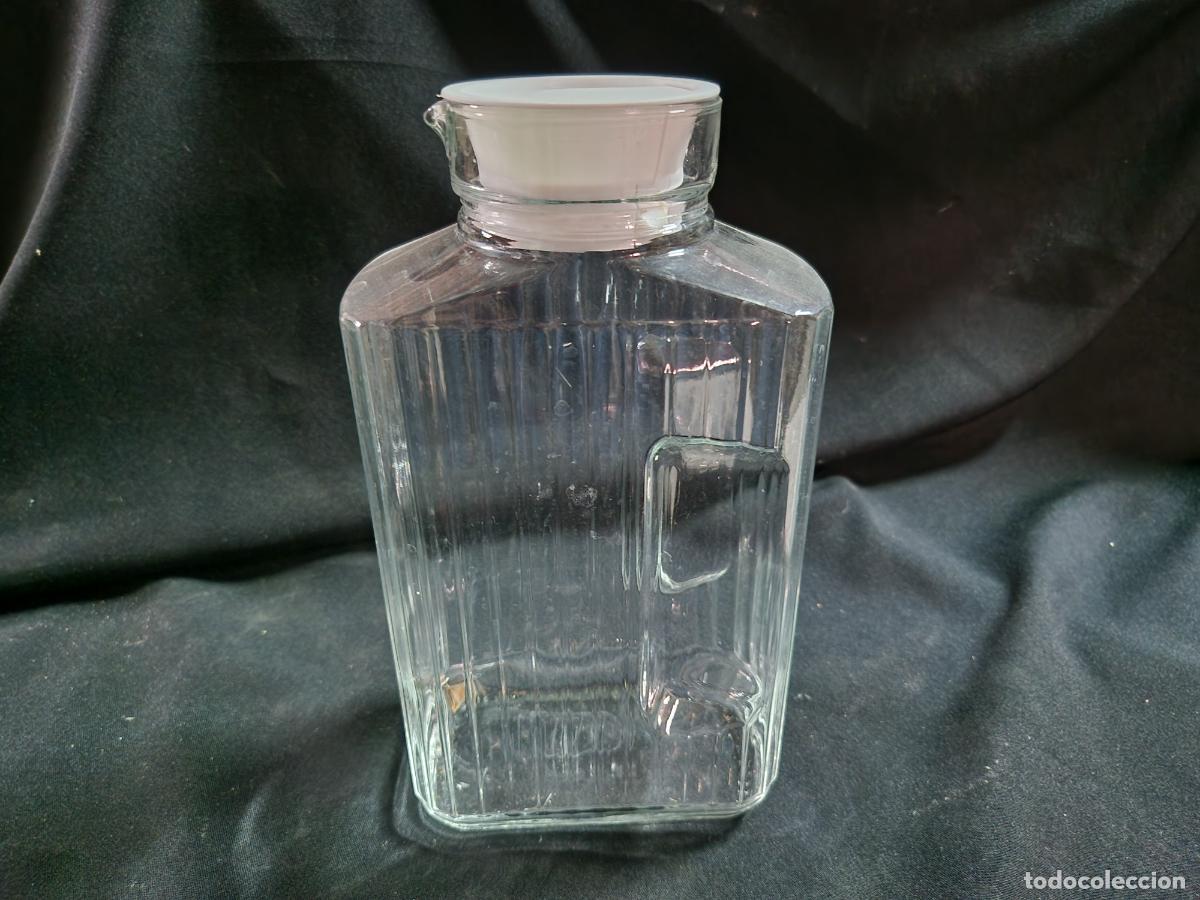 Coleccionismo: BONITA JARRA DE CRISTAL. 21CM DE ALTURA.