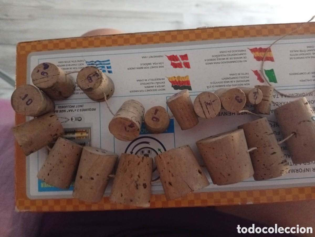 Coleccionismo: 108 tapones corcho diferentes medidas buen estado