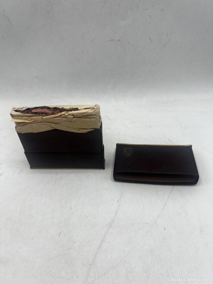Coleccionismo: PITILLERA DE TABACO DE PIEL. 9 x 10 CM. - Foto 4