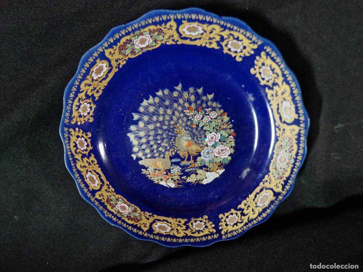 Coleccionismo: BONITO PLATO DECORATIVO. COLOR AZU. CHINA. MEDIDA 21*21