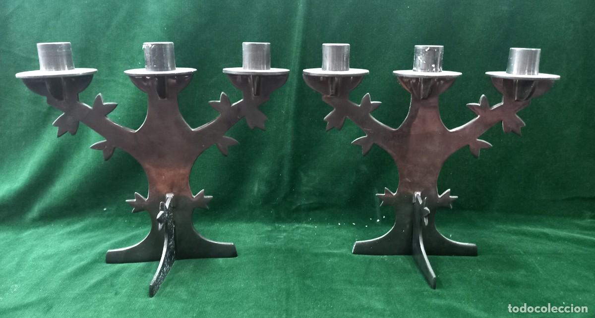 Coleccionismo: Pareja de candelabros en metal. 3 luces.