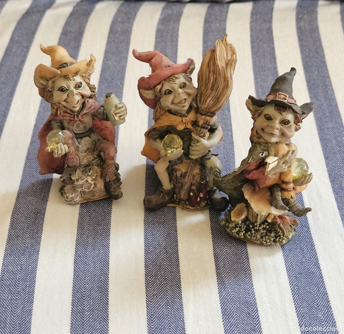 Coleccionismo: Lote De 3 Figuras Decorativas De Duendecillos M&aacute;gicos Tradicionales De La Mitolog&iacute;a Fant&aacute;stica.