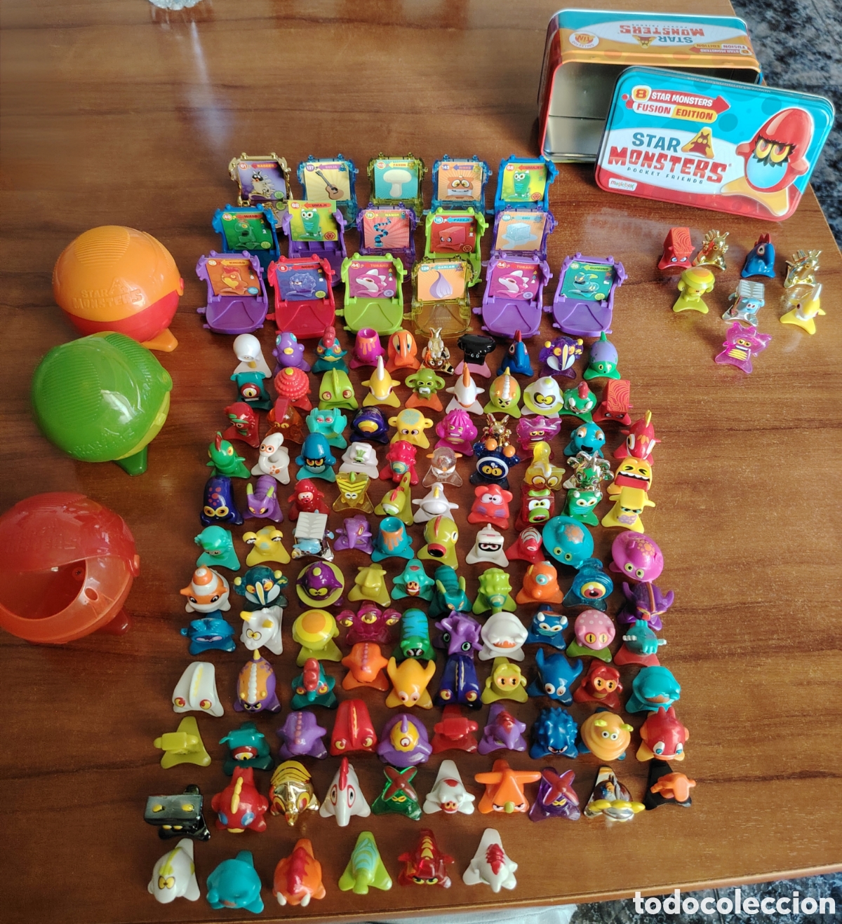 Coleccionismo: 124 Mu&ntilde;ecos Star Monsters