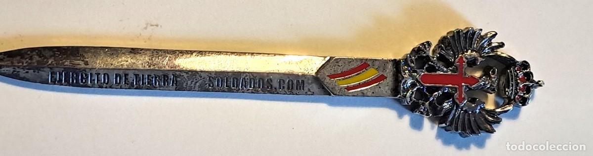 Coleccionismo: ABRECARTAS METALICO VINTAGE EMPU&Ntilde;ADURA ESCUDO EJERCITO ESPA&Ntilde;OL (16 cm)