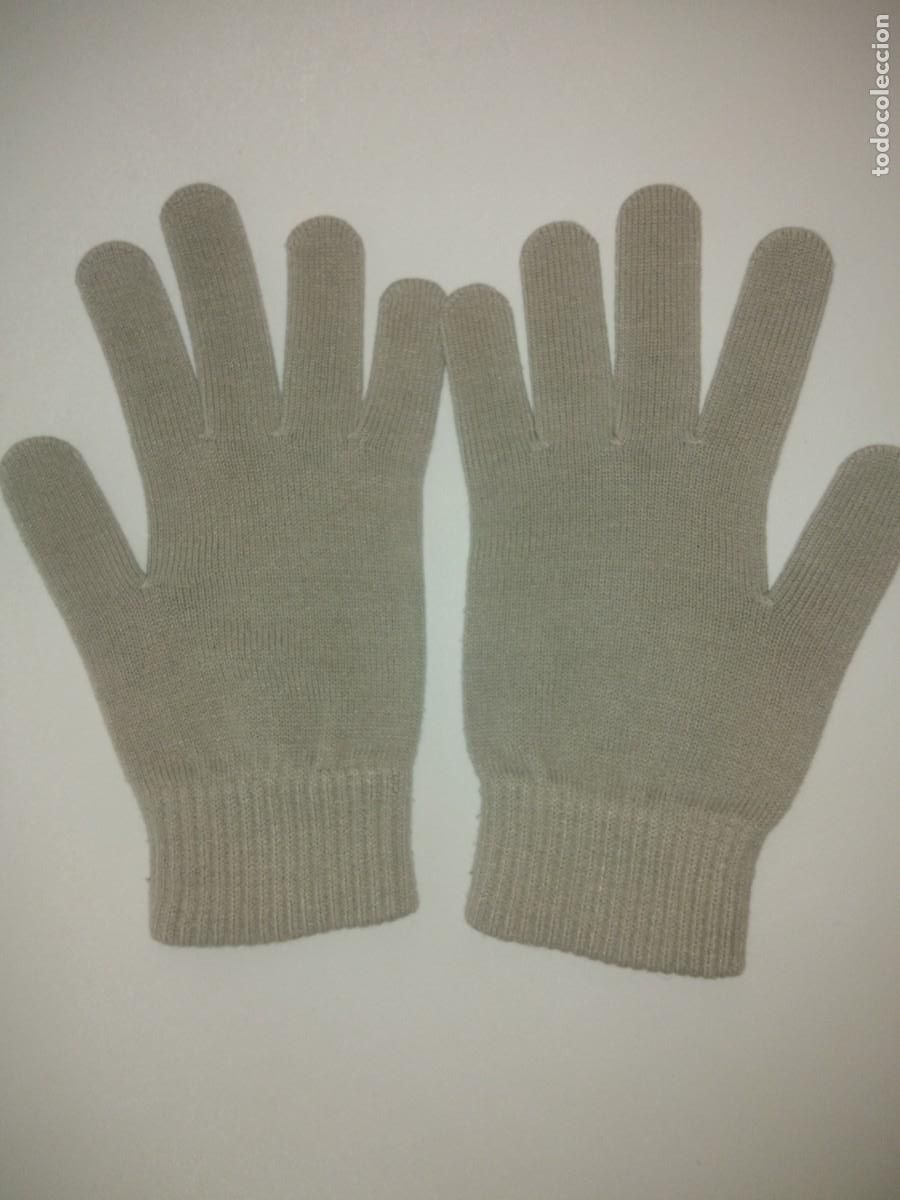 Coleccionismo: Dos billeteras y guantes - Foto 8