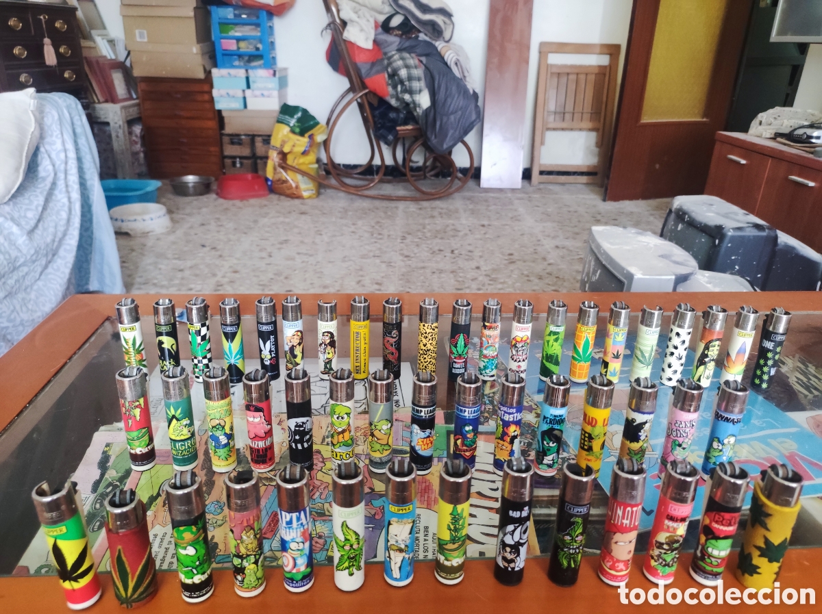 Coleccionismo: Lote 50 mecheros Clipper tem&aacute;tica cogollitos