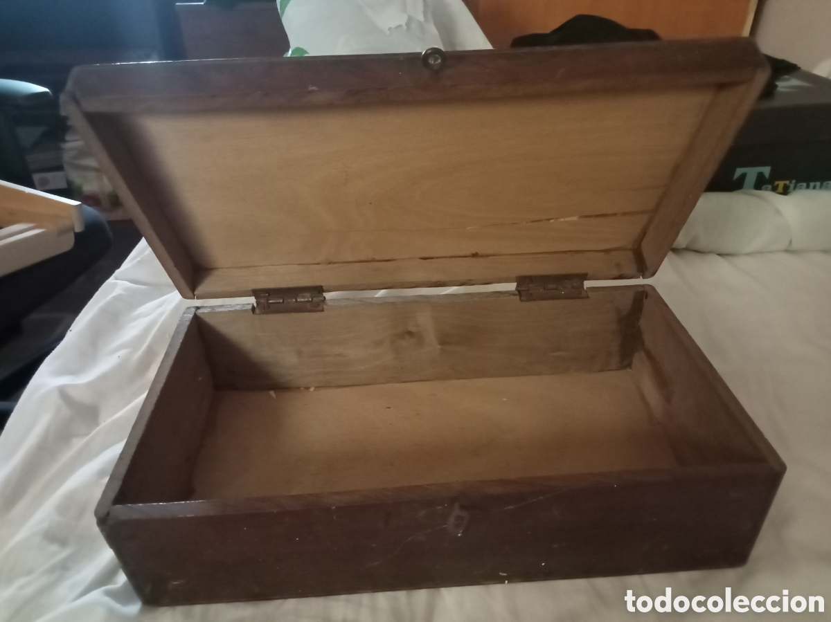 Coleccionismo: Caja antigua de madera 34x20 - Foto 2