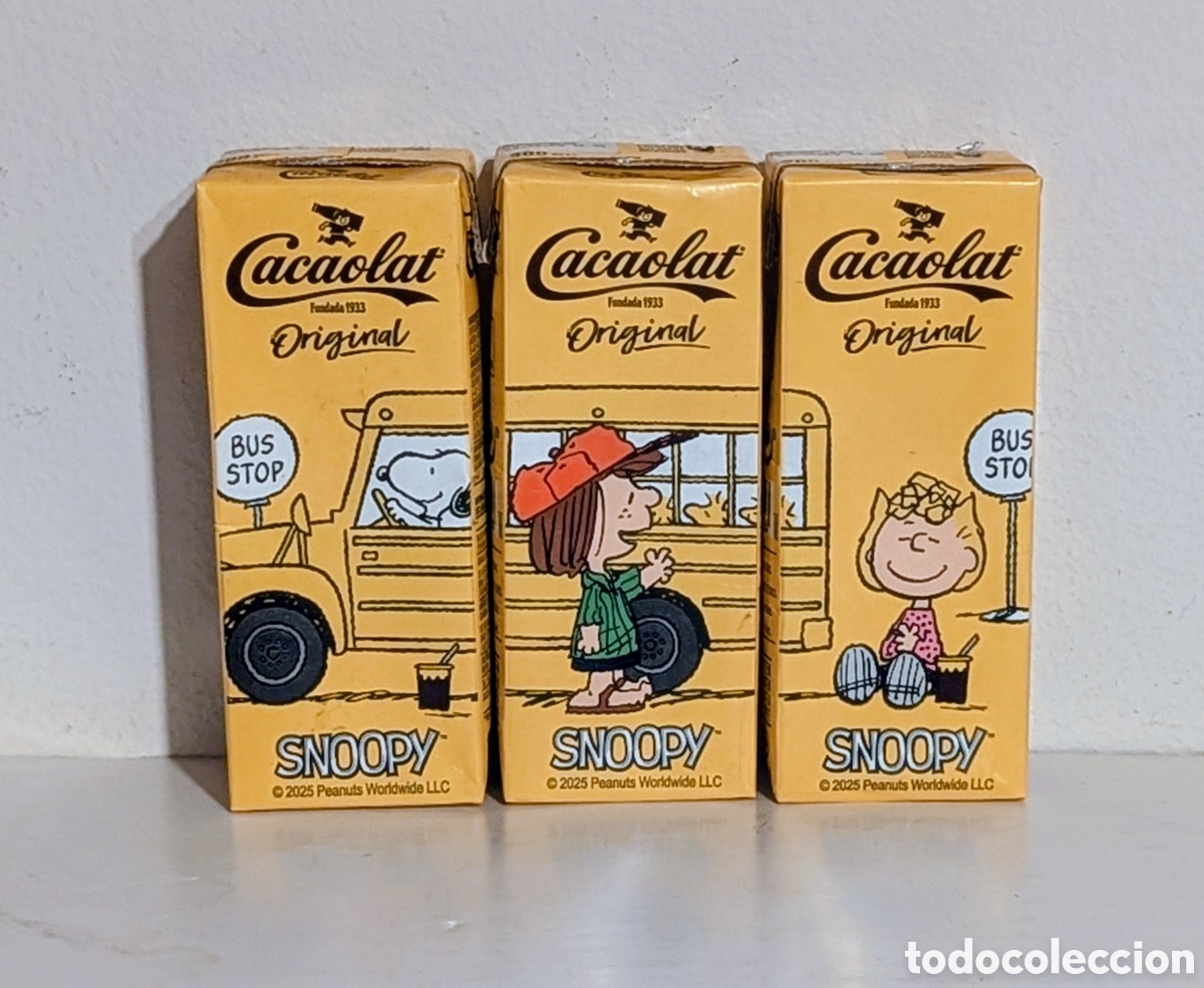Coleccionismo: Envoltorios Botellas vac&iacute;as Tetrabrik Cacaolat promoci&oacute;n Snoopy