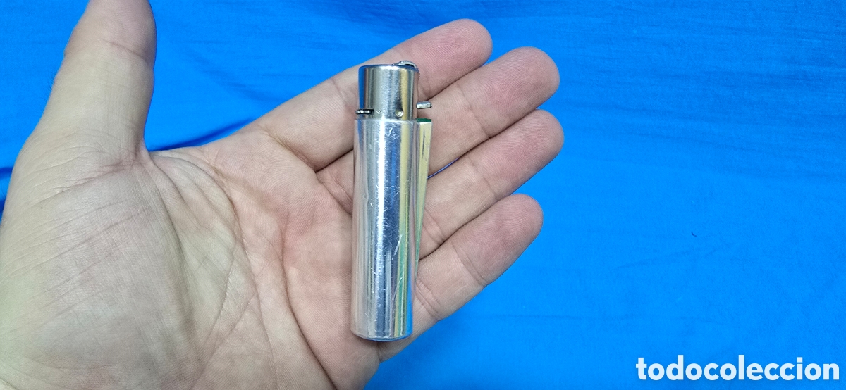 Coleccionismo: MECHERO CLIPPER COLOR VERDE CON REGULADOR Y FUNDA DE ALUMINIO . FLAMAG&Aacute;S.