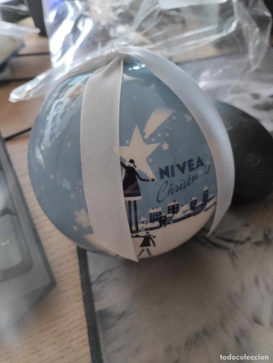 Coleccionismo: bola de navidad nivea con su bolsa